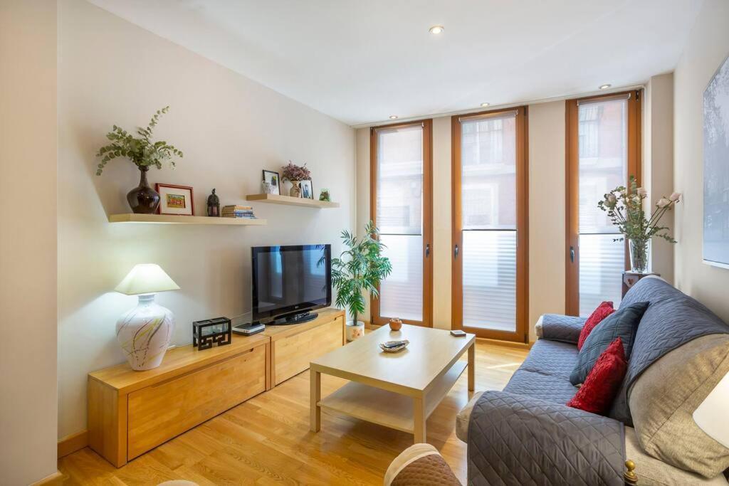 Marieta Apartment By The Castle With Ac Alicante Exterior photo